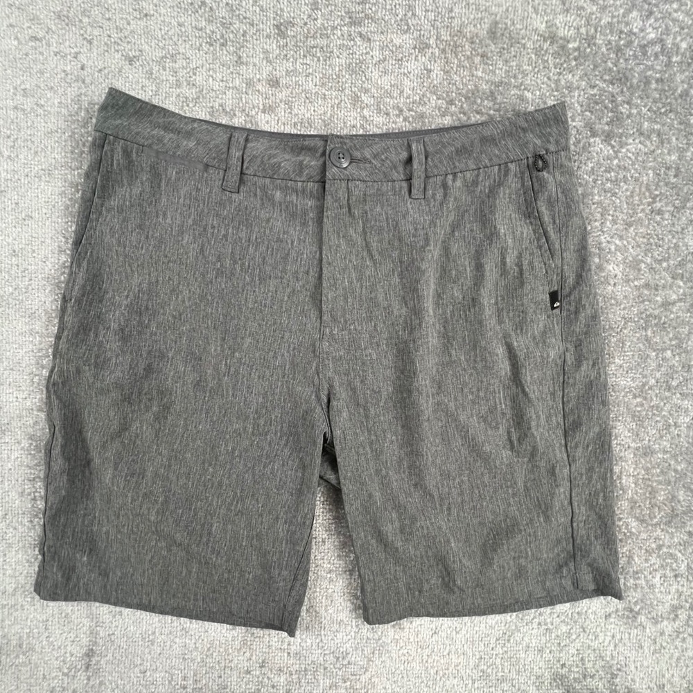 Quiksilver Amphibian Shorts Mens 32 Gray Heather 4-Way Stretch Hybrid Shorts